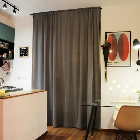 L' Altobasso Apt - Atypical Neapolitan House-2
